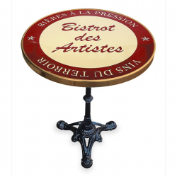 Table de bistrot parisien