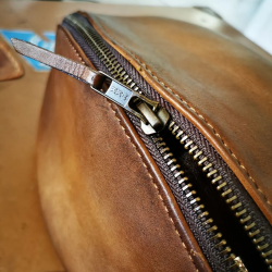 Trousse de toilette en cuir naturel vintage - Artisanal