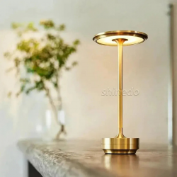 Lampe de table en Led tactile